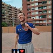 Soy Entrenador personal y adletas de deportes de contacto. Me gusta enfocar el entrenamiento de una forma mas funcional.